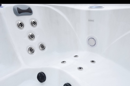 Гидромассажный СПА бассейн Sunrans SR808C Гидромассажный СПА бассейн Sunrans SR808C